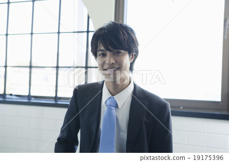 Male in his 20s suits Male in his 20s suits 19175396