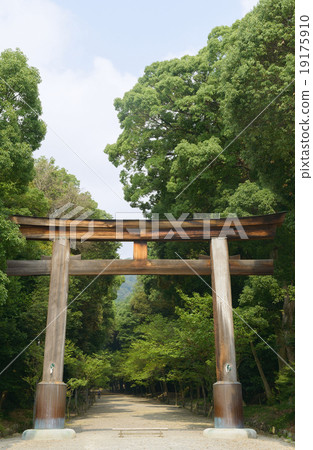 Omi Jingu 19175910