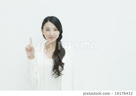 女性在她20歲的肖像 女性在她20歲的肖像 19176432