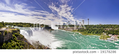 Niagara falls 19178286