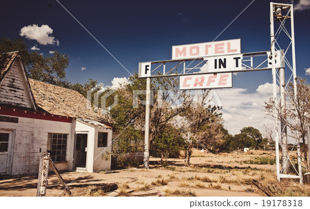 Abandoned restaraunt on Route 66 19178318