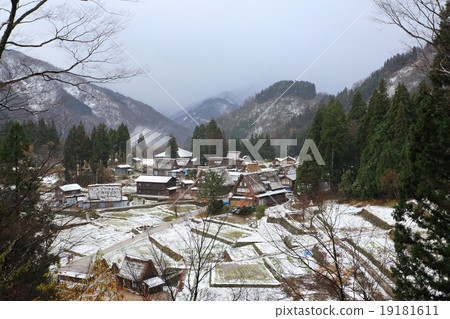 World Heritage Gokayama Architectural Village 19181611
