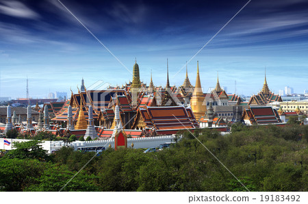 Wat phra kaew, Grand palace, Bangkok, Thailand Wat phra kaew, Grand palace, Bangkok, Thailand 19183492