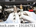 Spark plug replacement operation 19184751
