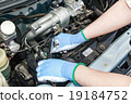 Spark plug replacement operation 19184752