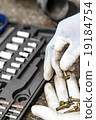 Spark plug replacement operation 19184754
