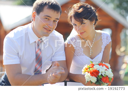 newlyweds house housewarming bride and groom newlyweds house housewarming bride and groom 19192773