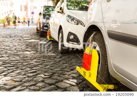 Parking violation Parking violation 19203090