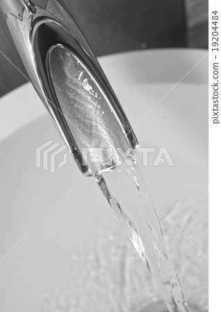 Falling water Falling water 19204484