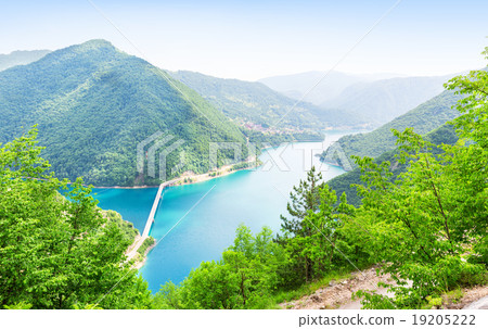 Pivsko Jezero, Montenegro 19205222