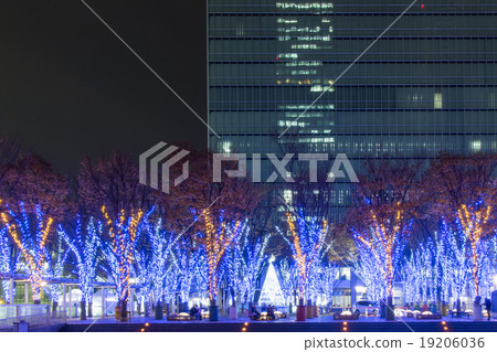 埼玉新都心市中心照明西入口 19206036