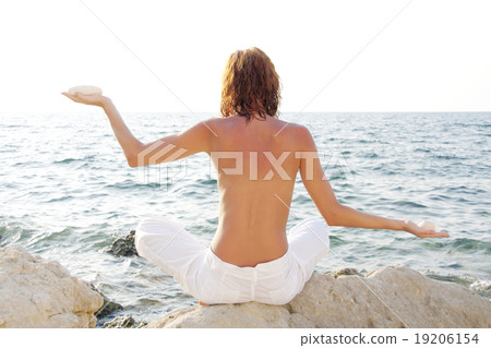 Meditation against the sea Meditation against the sea 19206154