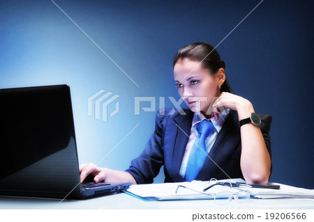 Working businesswoman Working businesswoman 19206566