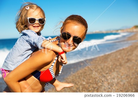 Happy mother and daughter Happy mother and daughter 19206966