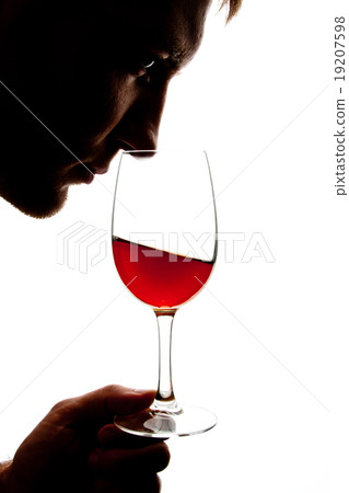Silhouette of man degusting wine Silhouette of man degusting wine 19207598