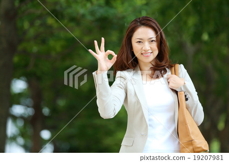 OK · female 19207981