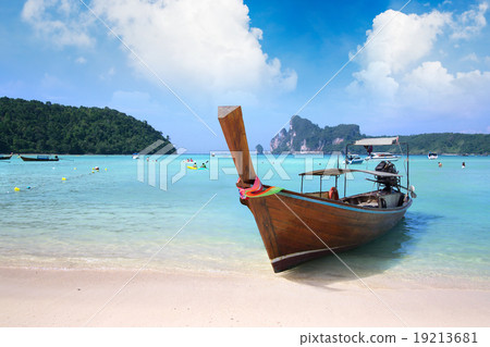 Concept travel Tropical beach, Thailand 19213681
