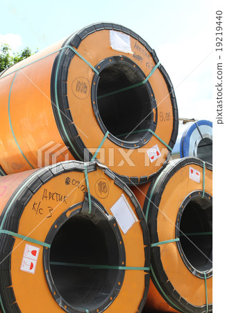 Rolled galvanized steel with polymer coating 19219440