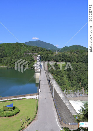 Water jam in Shikoku, Yoshinogawa upstream "Hayamiura Dam" Water jam in Shikoku, Yoshinogawa upstream "Hayamiura Dam" 19220771