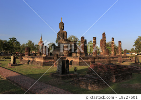 Ruins of Sukhothai, Thailand Wat Mahathat 19227601