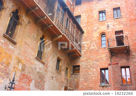 維羅納朱麗葉故居 維羅納朱麗葉故居 19232268