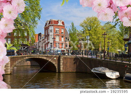 canal ring in Amsterdam, Netherland canal ring in Amsterdam, Netherland 19235595