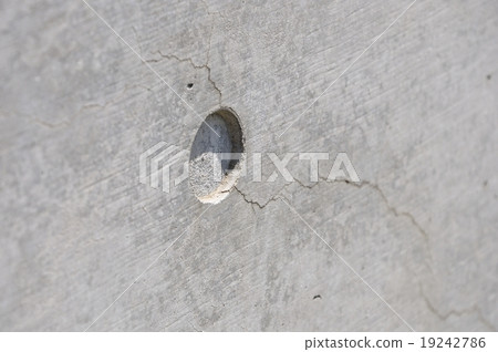 Concrete wall 19242786