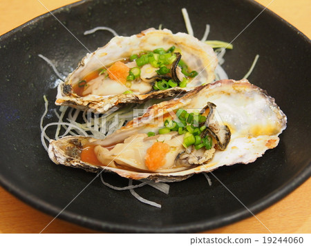Baked oysters Baked oysters 19244060