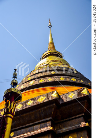 The Pagoda of Wat Prathat Lampang Luang 19245024