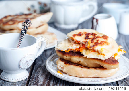 Whole pumpkin pie with tea Whole pumpkin pie with tea 19251626