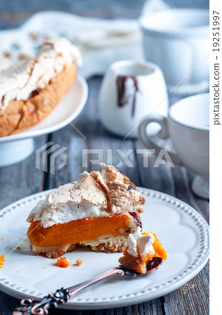 pumpkin pie with meringue pumpkin pie with meringue 19251997