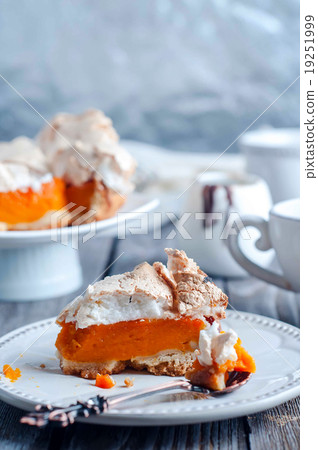 pumpkin pie with meringue pumpkin pie with meringue 19251999