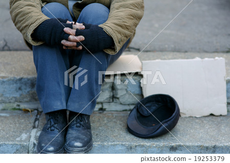 Senior-aged old bum asking for money. Senior-aged old bum asking for money. 19253379