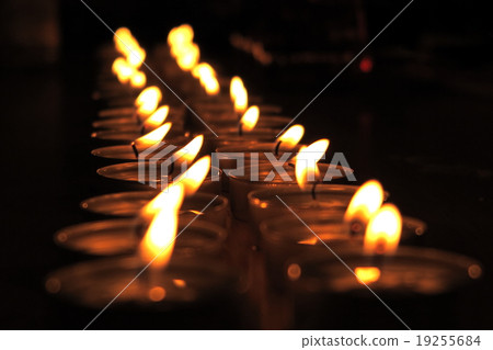 Candle 2 Candle 2 19255684