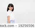 Women's junior high school student's upper body Women's junior high school student's upper body 19256506