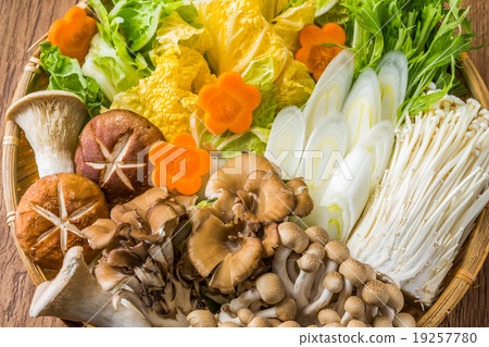 Nabe cooking vegetable set vegetables for the food served in a pot Nabe cooking vegetable set vegetables for the food served in a pot 19257780