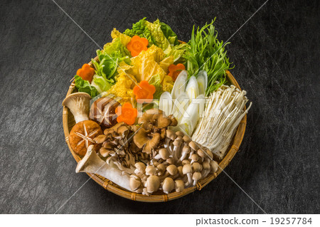 Nabe cooking vegetable set vegetables for the food served in a pot Nabe cooking vegetable set vegetables for the food served in a pot 19257784