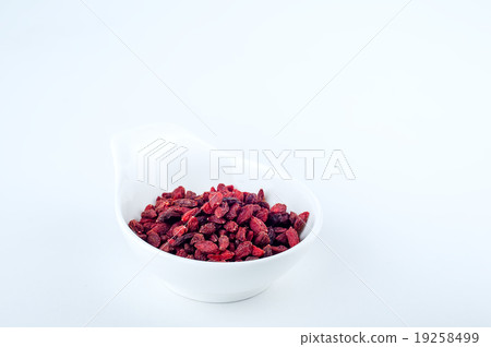 Dried goji berries, isolated on white background 19258499