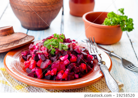 beetroot salad Vinegret 19258520