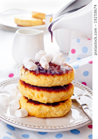 Syrniki ,Cottage cheese pancakes,  19258674