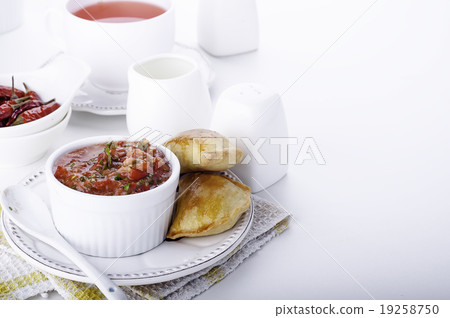 empanadas with ground meat 19258750