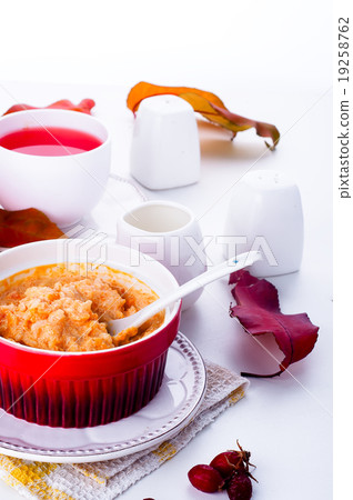 pumpkin porridge on a white background 19258762