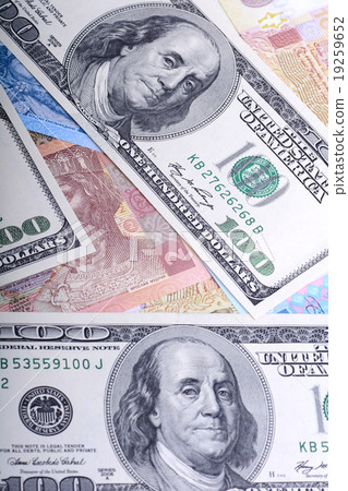Ukrainian hryvnia and the american dollars Ukrainian hryvnia and the american dollars 19259652