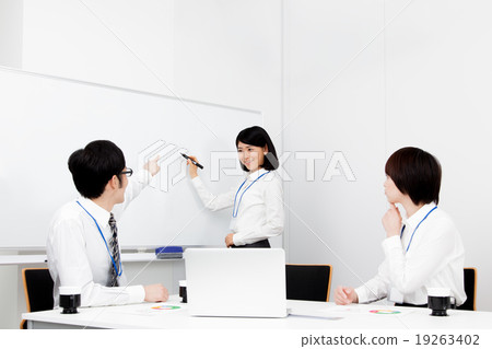 Meeting meeting of business meeting room Scene theme setting (internal meeting) 19263402