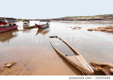 Long-Tail boats 19265646