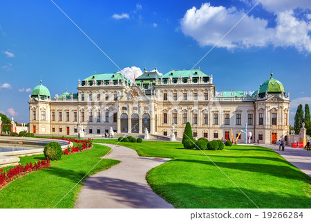 VIENNA, AUSTRIA-SEPTEMBER 10, 2015 VIENNA, AUSTRIA-SEPTEMBER 10, 2015 19266284