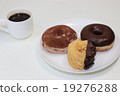 donuts and coffee 19276288