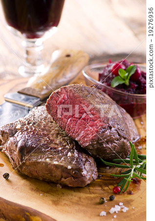 beef steaks 19276936