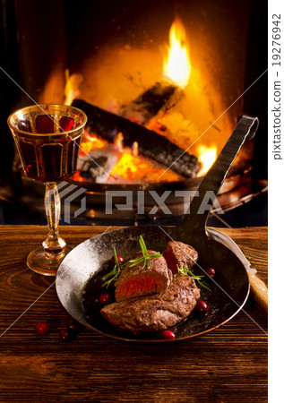 beef steaks in the pan 19276942