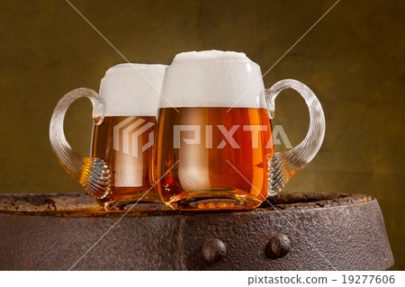 two glasses of beer 19277606
